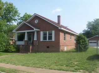 213 Woodlawn St, Greenwood, SC 29649