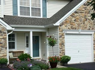 402 Zinnia Ct, Brick, NJ 08724