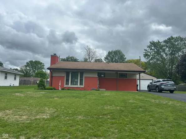 211 Woodlane Dr, Columbus, IN 47201