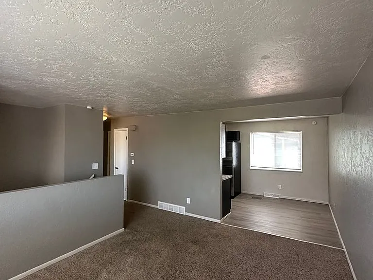 306 Lincoln Ave — Photo 3