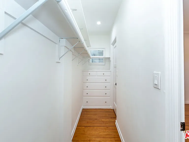 252 S Canon Dr — Photo 25