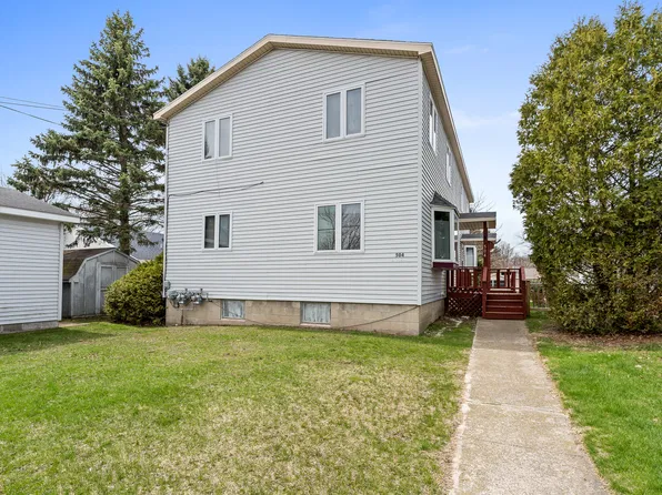 504 N Ferry St #2, Ludington, MI 49431