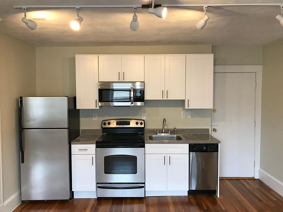 2nd image of 407 Highland Ave #46