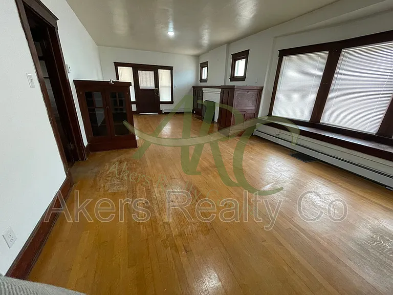 1124 Lake Ave — Photo 5