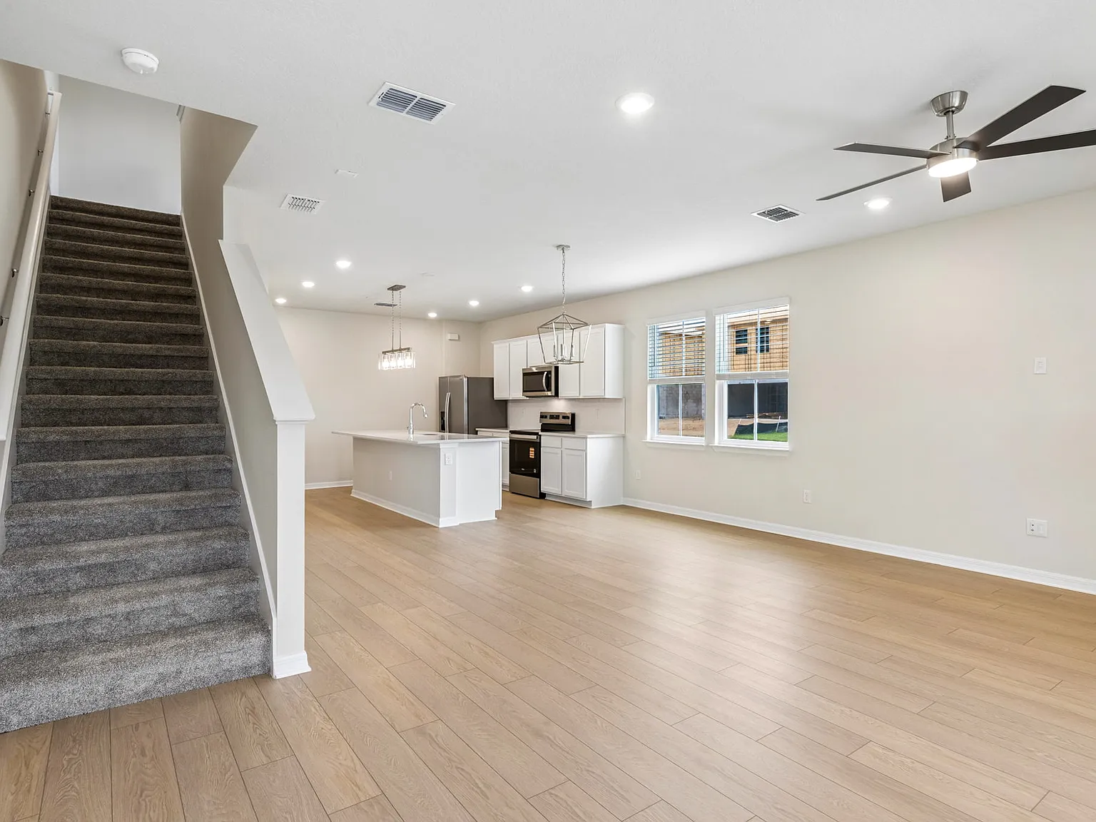 3 bed, 2.5 bath, 1770 sqft, $3,000 — Photo 4