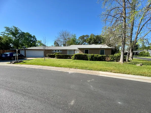 2611 Foothill Dr, Carmichael, CA 95608