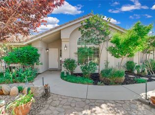 10745 Mesquite St, Oak Hills, CA 92344