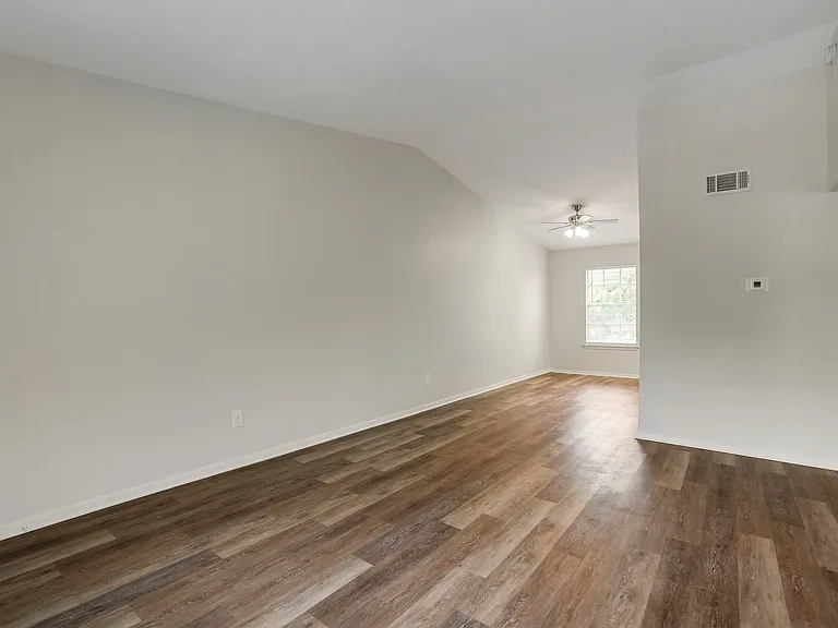 1105-1107 Uta Blvd — Photo 13