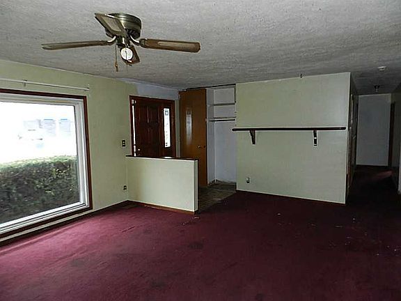 5th image of 3550 Decamp Dr