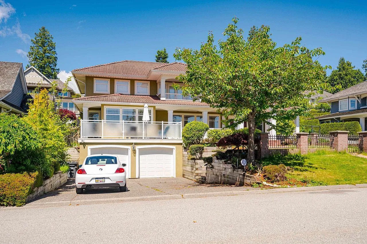 6 bed, 5100 sqft, $5,800 — Photo 3