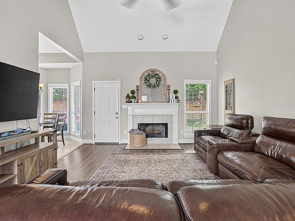 5th image of 701 Old Cahaba Dr