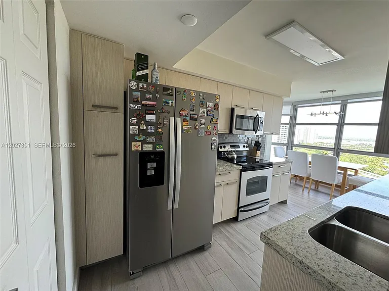 3500 Mystic Pointe Dr #2003 — Photo 9