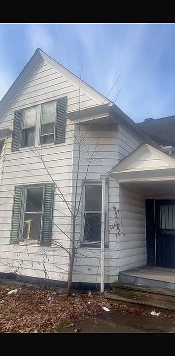 1st image of 3828 E 55th St