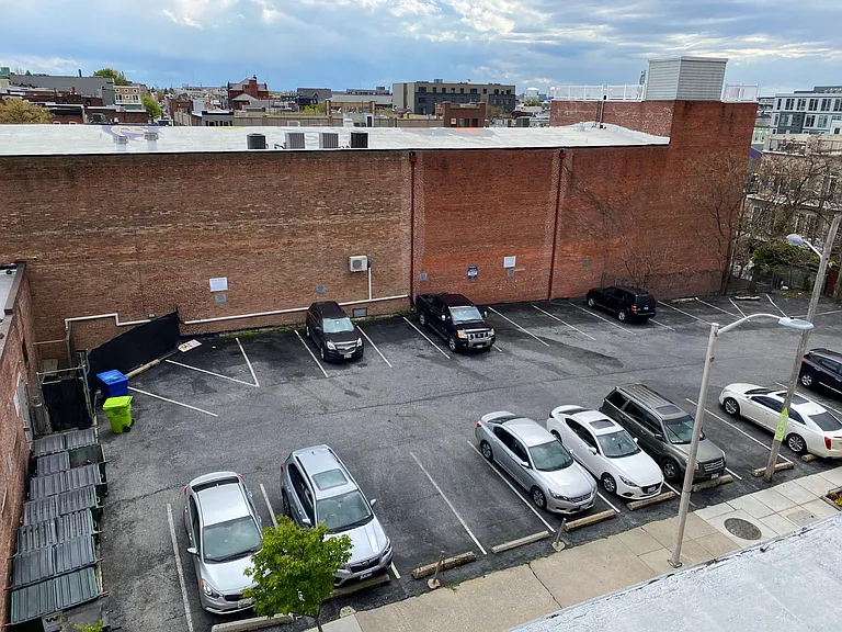 40 Poultney St — Photo 5