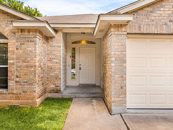 4th image of 1507 Fort Lloyd Pl