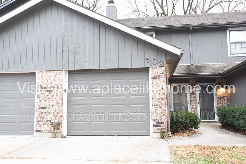 1st image of 502 NE Churchill St