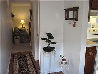 2nd image of 3 Warwick Cir