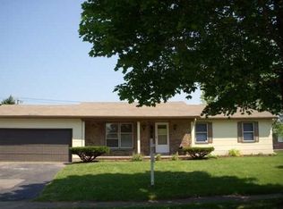 28 Juliane Dr, Gates, NY 14624