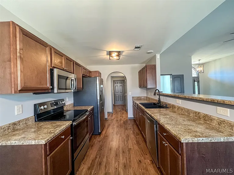 583 Sunset Dr — Photo 7