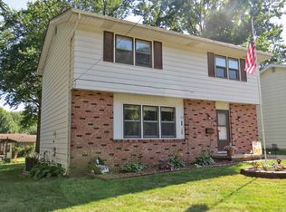 6814 Oliver Smith Dr, Urbandale, IA 50322