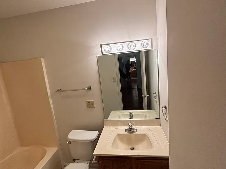 1726 Lone Tree Way — Photo 9