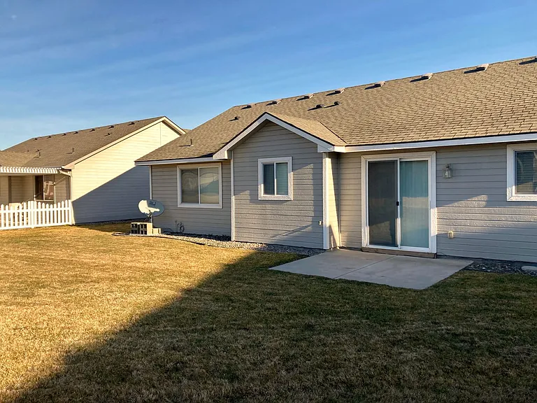 142 Berkshire Ln — Photo 23