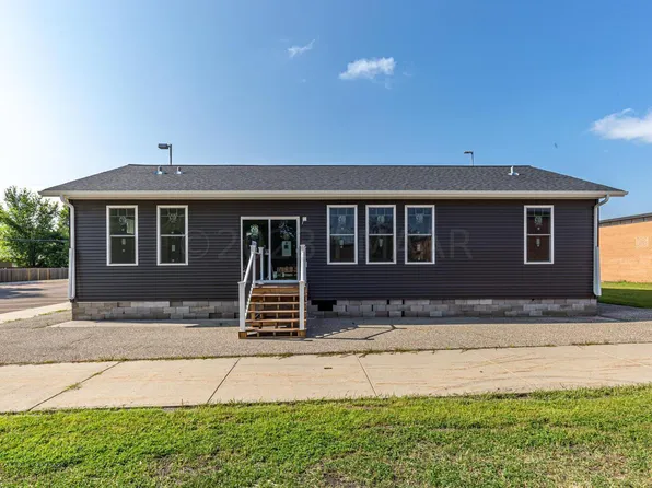 1840 15th Ave S #2024, Fargo, ND 58103