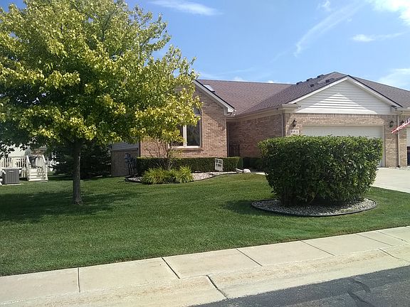 2nd image of 694 Snowbird Cir W