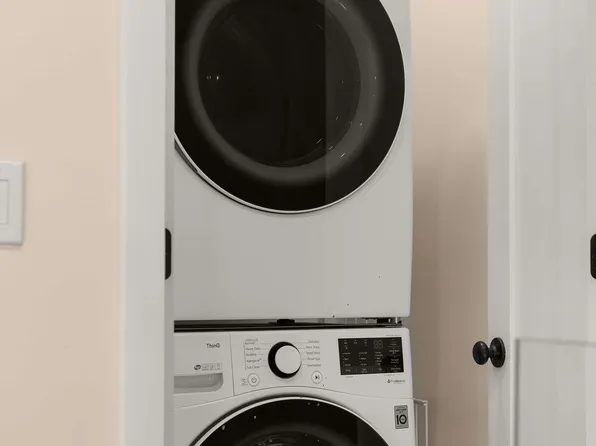 1150 Lafayette Avenue image 21 of 21