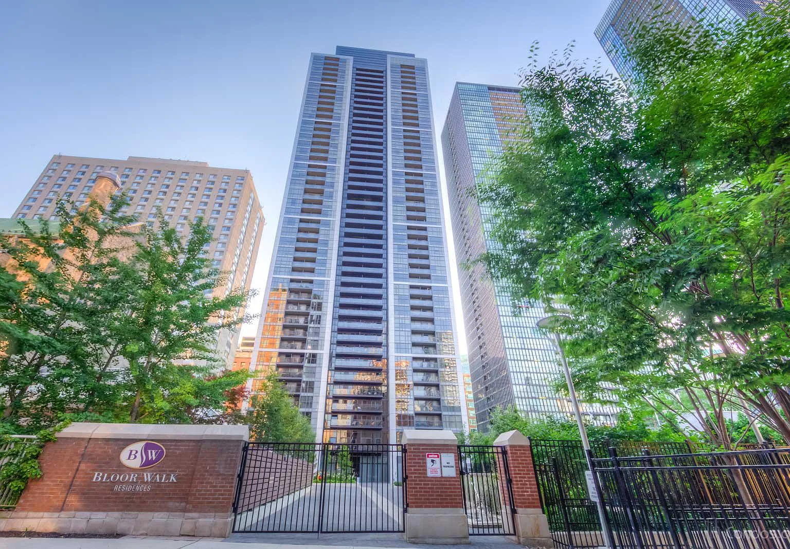 2 bed, 700 sqft, $2,850 — Photo 1