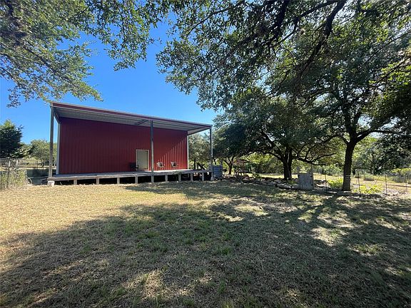 2nd image of 428 Summit Spring Ln