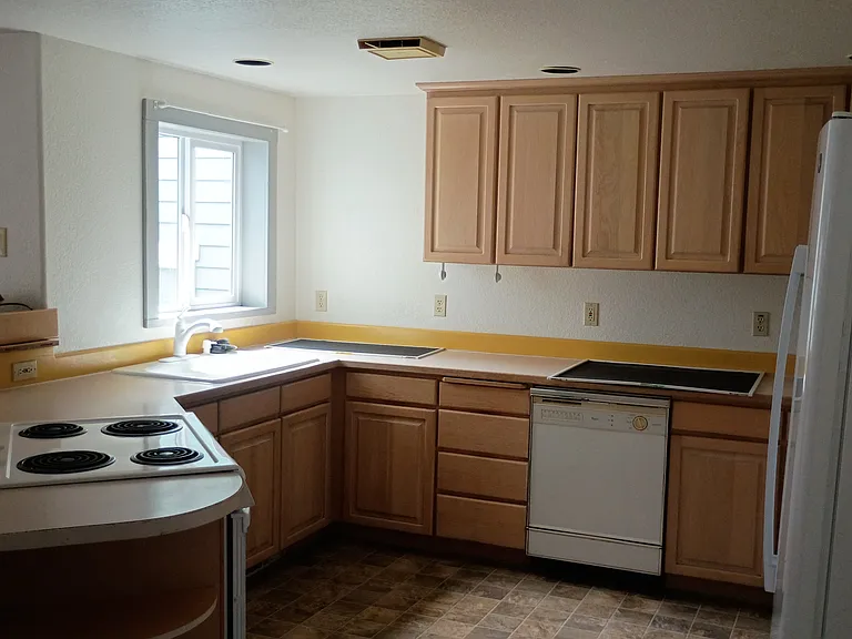 2522 Carpenter Rd SE — Photo 1