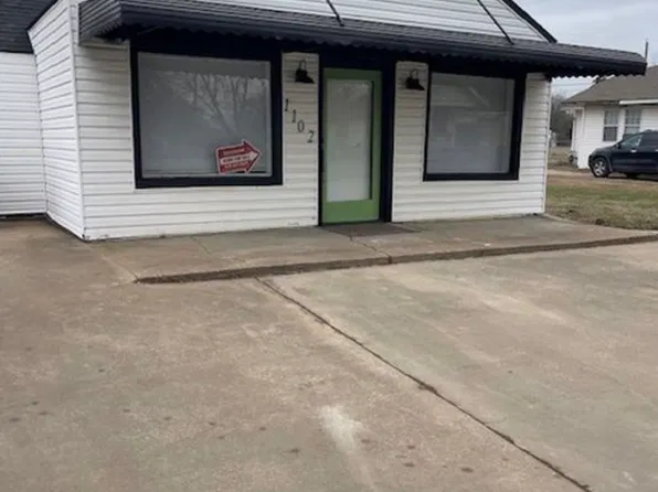 1102 N Oklahoma Ave, Okmulgee, OK 74447