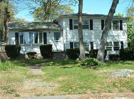 2nd image of 59 Lenox Ave