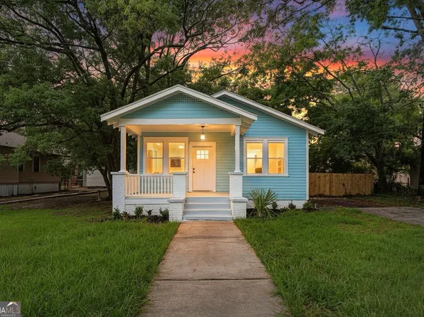 812 E 33rd St, Savannah, GA 31401
