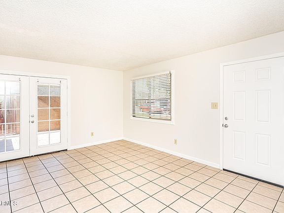 4th image of 6836 W Devonshire Avenue #268