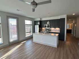 23301 E Dry Creek Cir