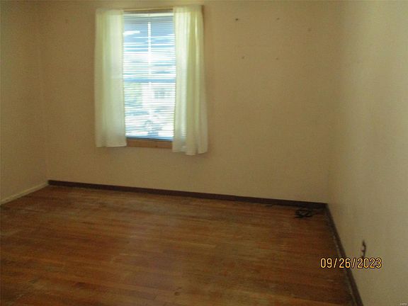 4th image of 3563 Saint Christopher Ln