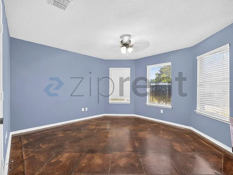 1012 Triple Crown Dr — Photo 16