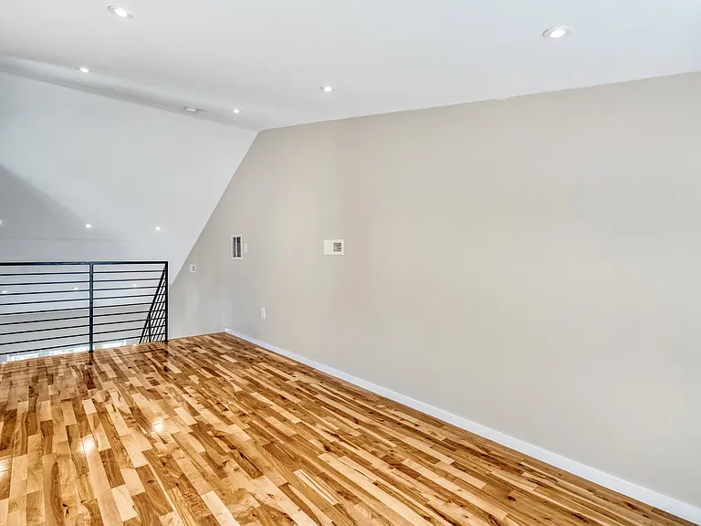 10237 Stratford Ave #B — Photo 17