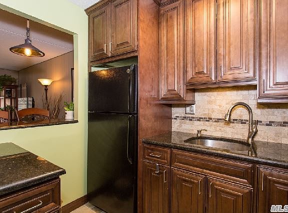 3rd image of 142 Main St APT 2G