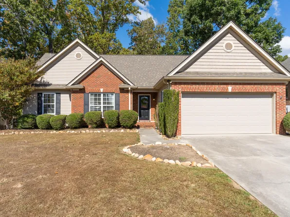 7523 Pfizer Dr, Ooltewah, TN 37363