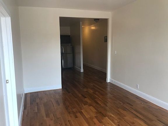 4th image of 3213 Snyder Ave APT B1