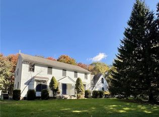 15 Meeting House Rd, Pawling, NY 12564