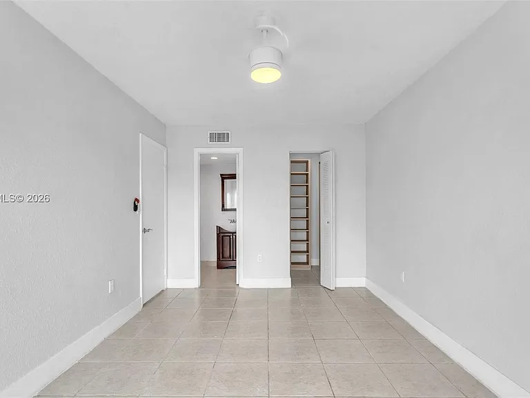 10755 SW 108th Ave #304 — Photo 4