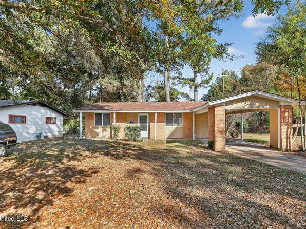 2446 Overbrook Dr, Jackson, MS 39213
