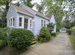 132 34th St SE, Wyoming, MI 49548