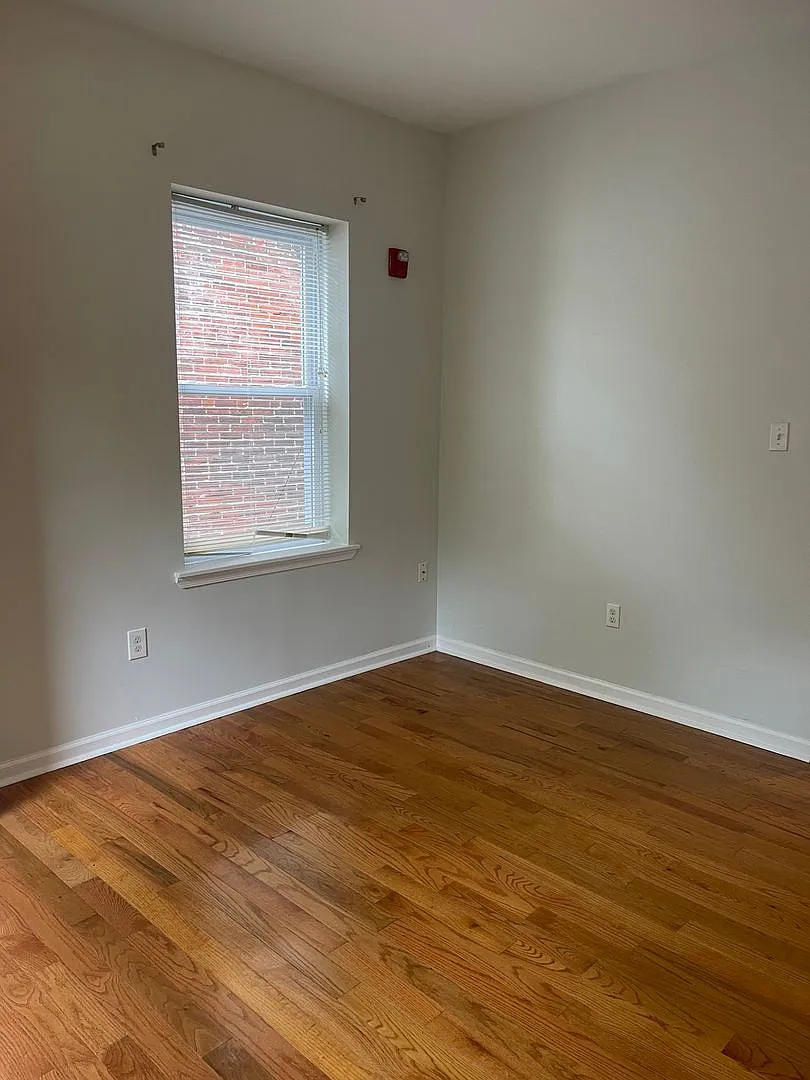 5031 Hazel Ave — Photo 3