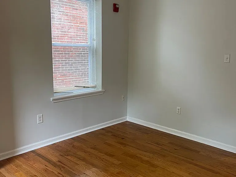 5031 Hazel Ave — Photo 10