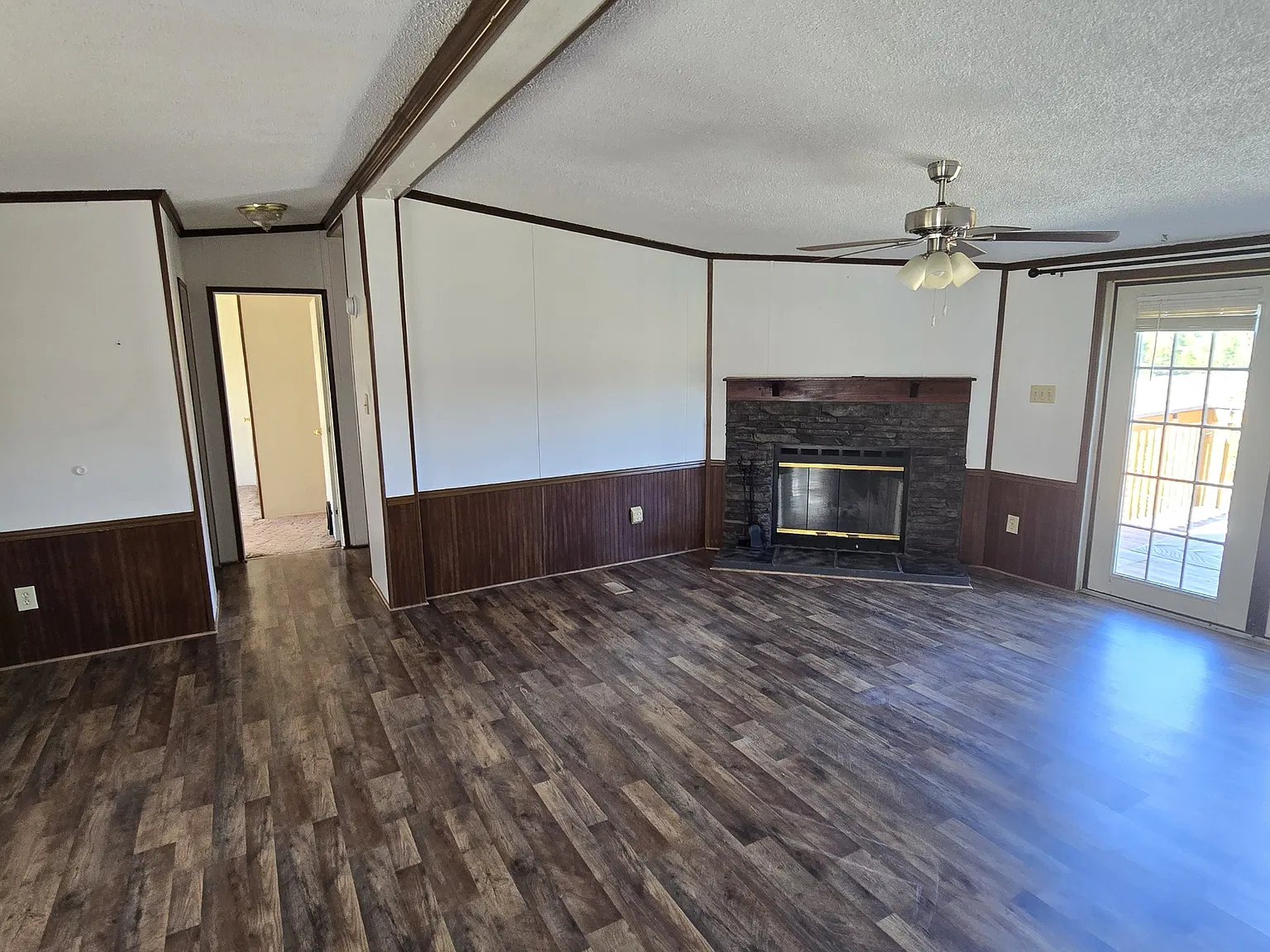 3 bed, $2,000 — Photo 3